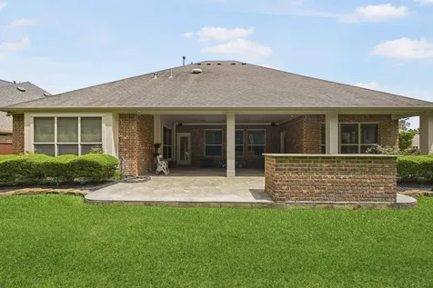 11 Golden Floral Court Magnolia TX 77354