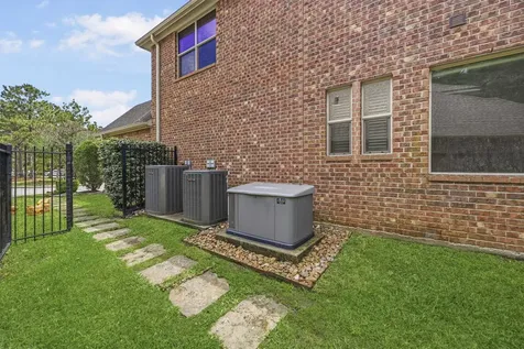 11 Golden Floral Court Magnolia TX 77354
