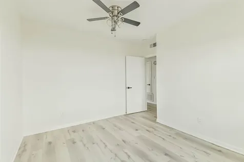 5922 Fairdale Lane C Houston TX 77057