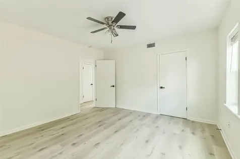 5922 Fairdale Lane C Houston TX 77057