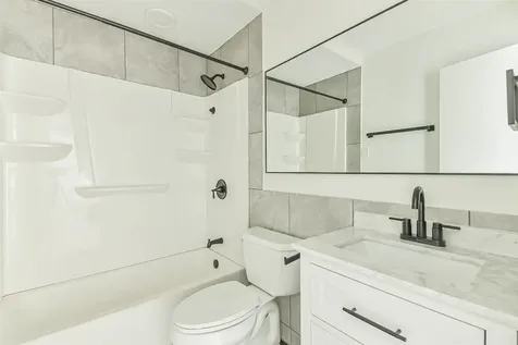 5922 Fairdale Lane C Houston TX 77057