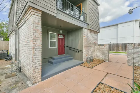 5922 Fairdale Lane C Houston TX 77057