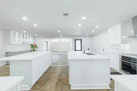 10055 Larston Street Houston TX 77055