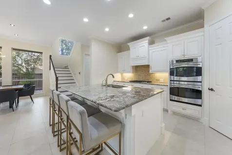 90 W Horizon Ridge Place Spring TX 77381