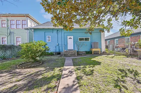 3124 Avenue R 1/2 Galveston TX 77550
