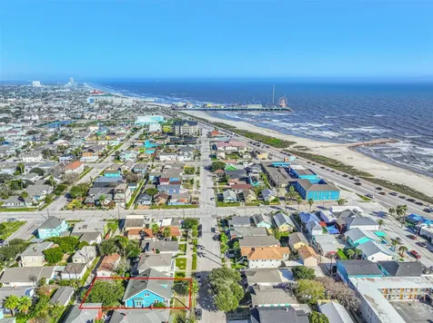 3124 Avenue R 1/2 Galveston TX 77550