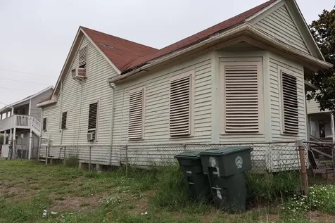 4028 Sealy Street Galveston TX 77550