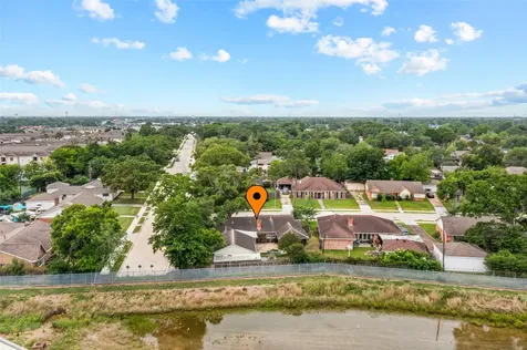 102 Parliament Drive Houston TX 77034