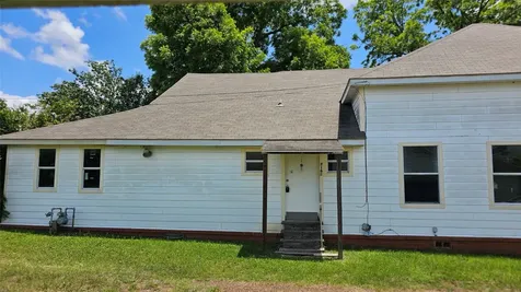 716 E Main Street Nacogdoches TX 75961