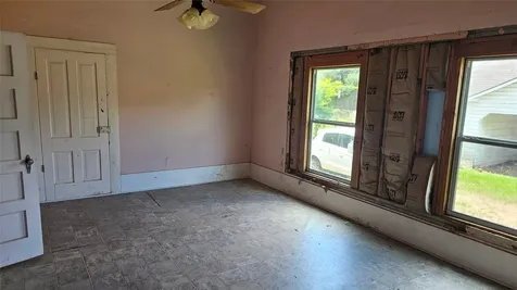 716 E Main Street Nacogdoches TX 75961