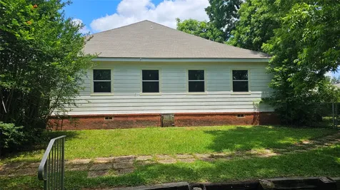 716 E Main Street Nacogdoches TX 75961