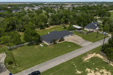 1607 Delta Street Baytown TX 77523