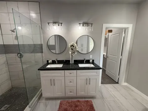 215 S 7 Th Street S Beasley TX 77417
