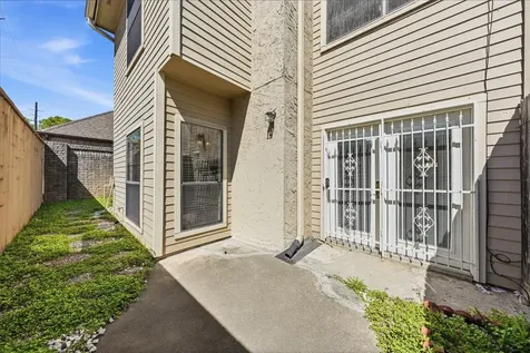 7350 Kirby Drive 18 Houston TX 77030