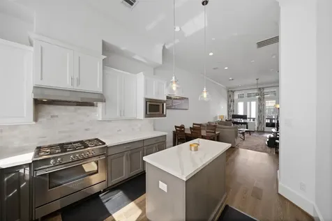 3307 Timbergrove Oaks Street Houston TX 77008