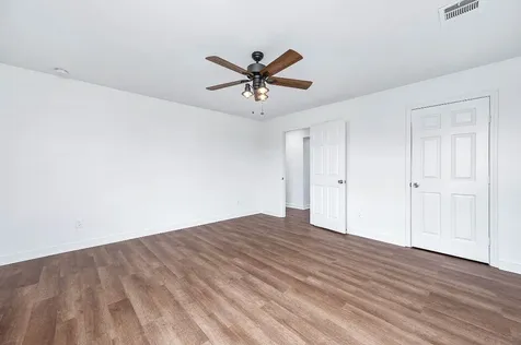 12827 Sandpiper Road Angleton TX 77515