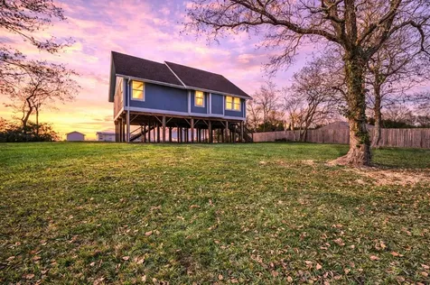 12827 Sandpiper Road Angleton TX 77515