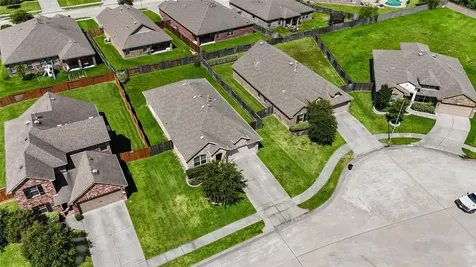 18107 Svensson Slade Lane Houston TX 77044