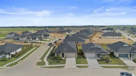 124 Coastal Prairie Drive Waller TX 77484