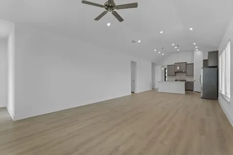 124 Coastal Prairie Drive Waller TX 77484