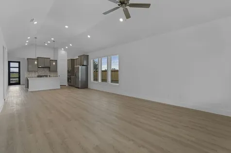 124 Coastal Prairie Drive Waller TX 77484