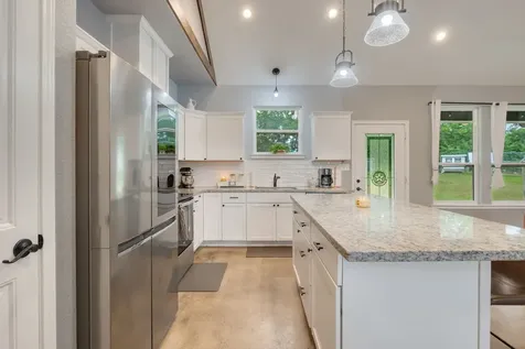 10856 Whispering Oaks Drive Hearne TX 77859