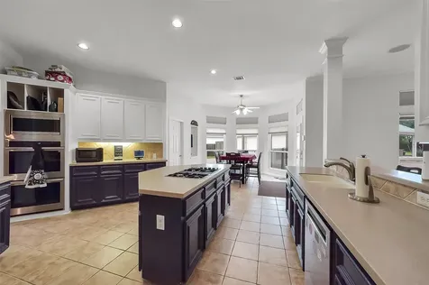 205 Trail Bend Lane Friendswood TX 77546