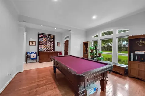 205 Trail Bend Lane Friendswood TX 77546