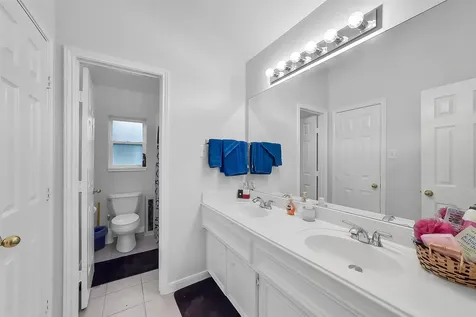 205 Trail Bend Lane Friendswood TX 77546