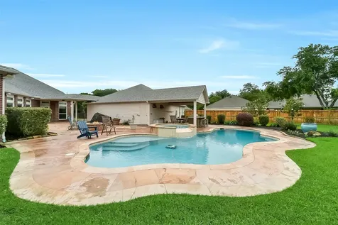 205 Trail Bend Lane Friendswood TX 77546