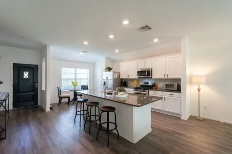650 Harbor Colony Lane La Marque TX 77568