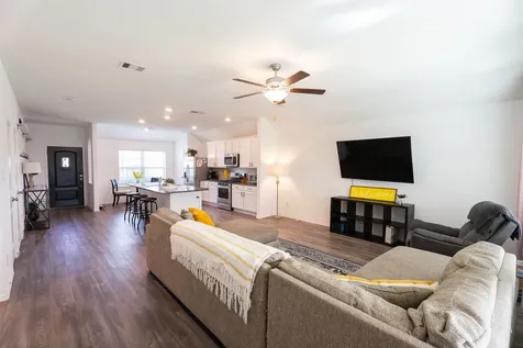 650 Harbor Colony Lane La Marque TX 77568