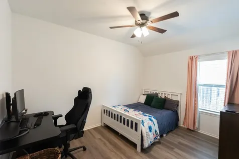650 Harbor Colony Lane La Marque TX 77568