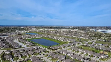 650 Harbor Colony Lane La Marque TX 77568
