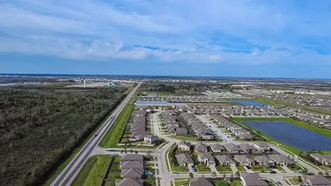 650 Harbor Colony Lane La Marque TX 77568