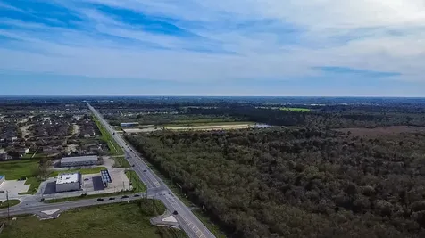 650 Harbor Colony Lane La Marque TX 77568