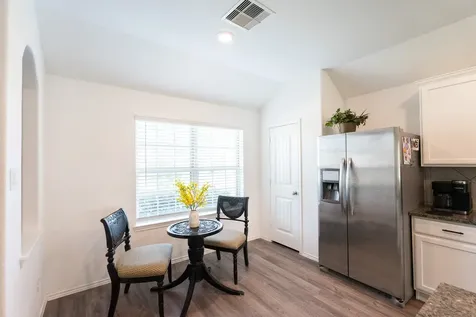 650 Harbor Colony Lane La Marque TX 77568