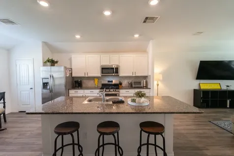 650 Harbor Colony Lane La Marque TX 77568