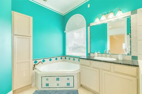 8407 Teichman Road Galveston TX 77554