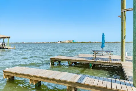 8407 Teichman Road Galveston TX 77554