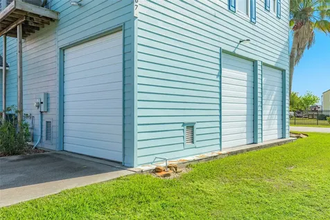 8407 Teichman Road Galveston TX 77554