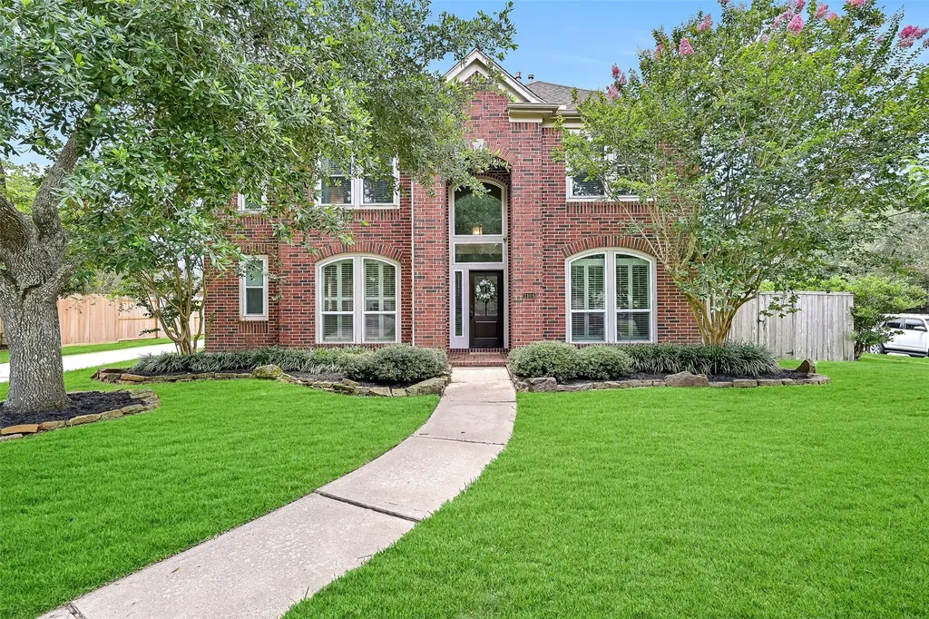 3105 Autumn Leaf Drive Friendswood TX 77546