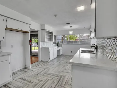 2011 Durrain Ferry Road Baytown TX 77520