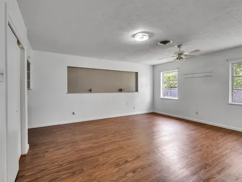 2011 Durrain Ferry Road Baytown TX 77520