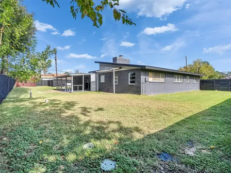 2011 Durrain Ferry Road Baytown TX 77520