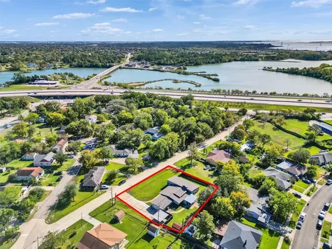 2011 Durrain Ferry Road Baytown TX 77520
