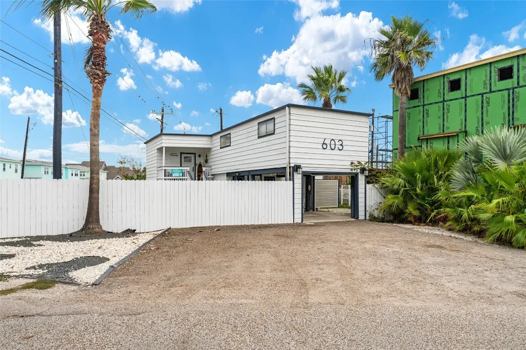 603 Island Retreat Road Port Aransas TX 78373