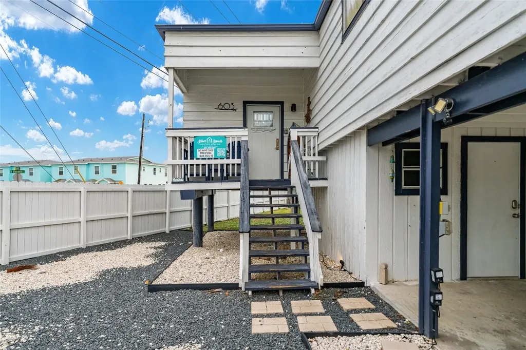 603 Island Retreat Road Port Aransas TX 78373