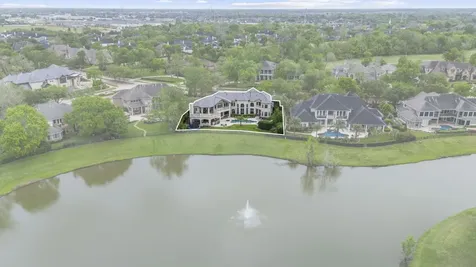 9 Waters Lake Boulevard Missouri City TX 77459