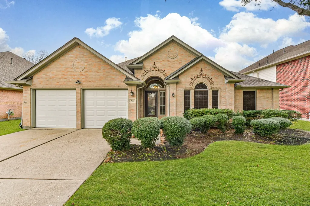 153 Greenridge Circle League City TX 77573